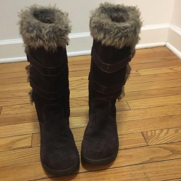 L.L. Bean Nordic Casual Boots Waterproof Zip - Picture 2 of 5